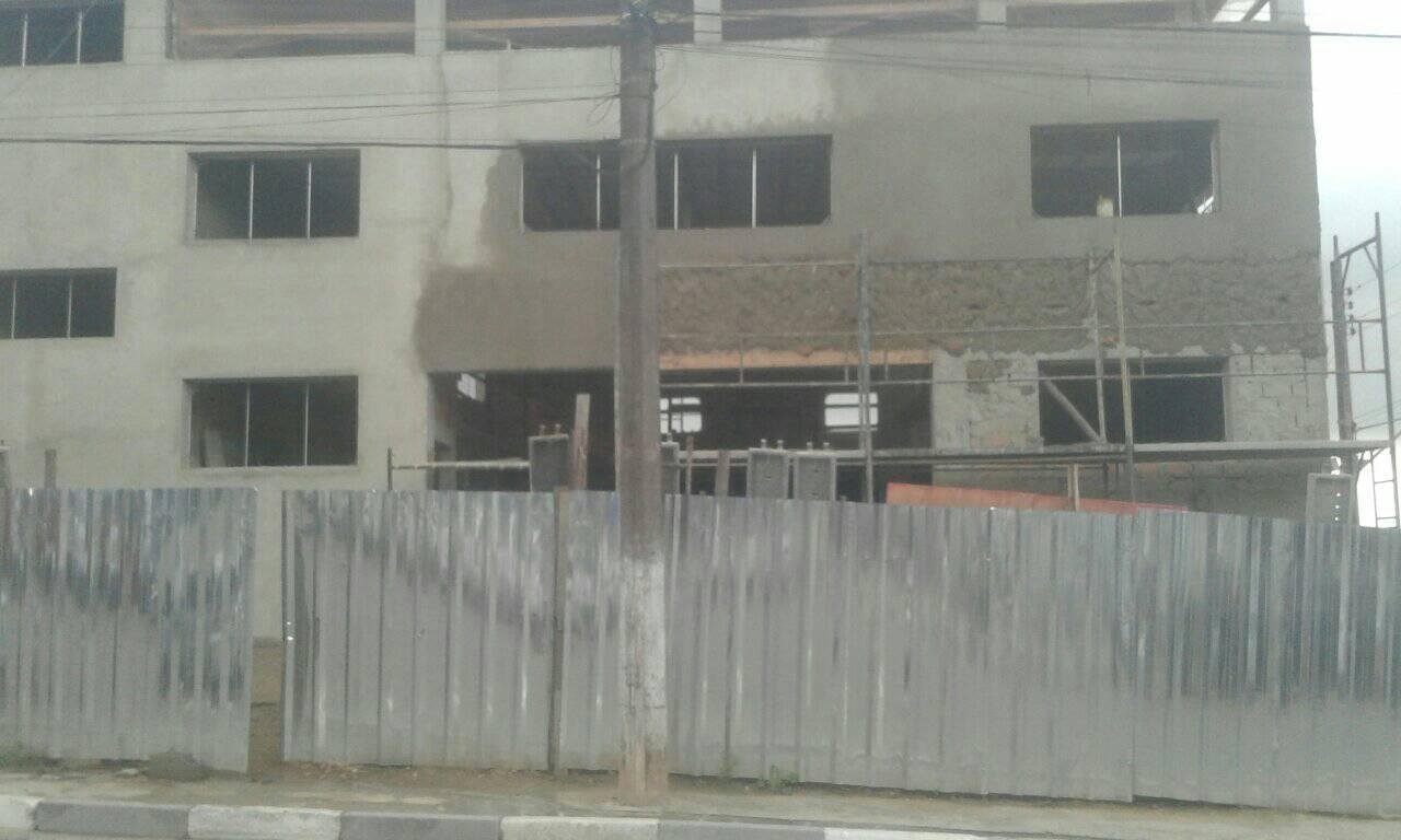 Casa feita pelo pedreiro no rio de janeiro